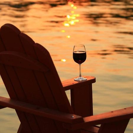 Gull Lakes Finest! Reclaimed Charm And Luxury Lake Shore Экстерьер фото