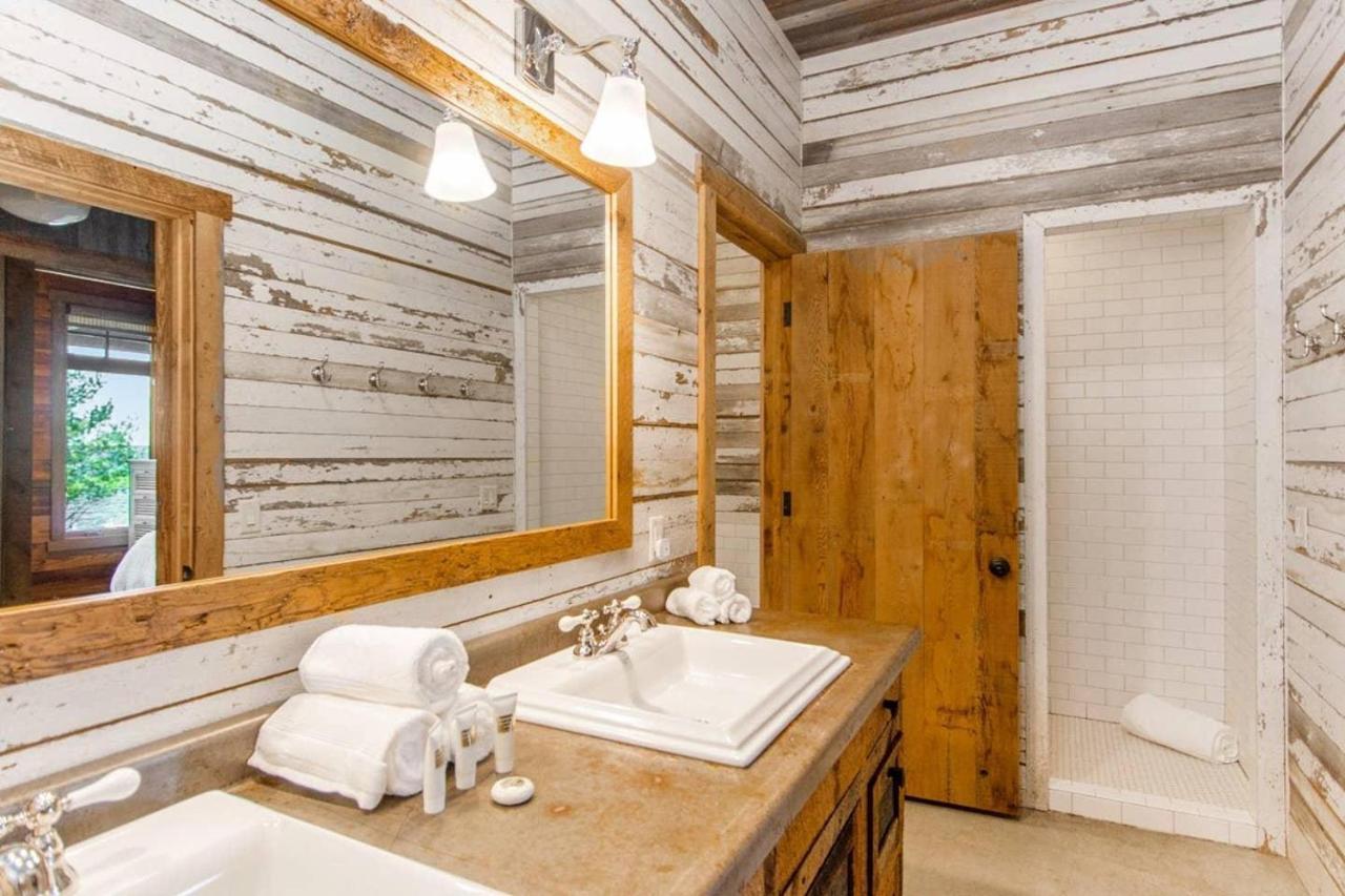 Gull Lakes Finest! Reclaimed Charm And Luxury Lake Shore Экстерьер фото